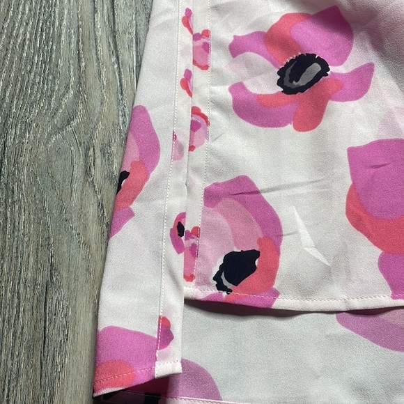 CAbi Floating Poppy Floral Halter Tank Blouse, keyhole back with tie, size small - Picture 6 of 13